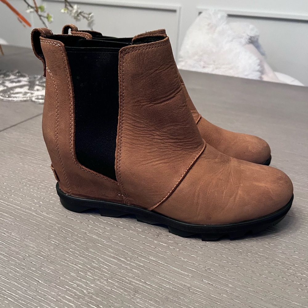 Sorel Brown Ankle Booties